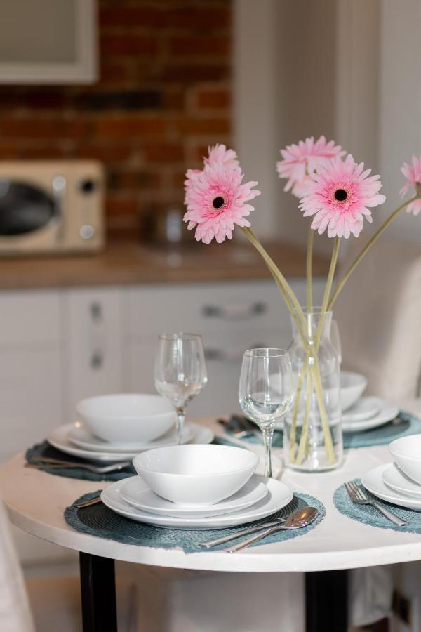 Warsaw Pruszkow Park View Comfortable Apartments By Noclegi Renters Ngoại thất bức ảnh